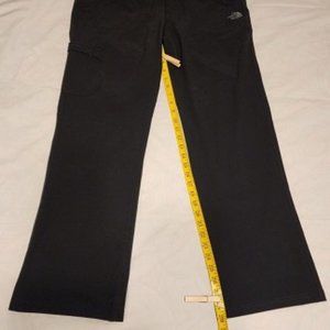 The North Face Women's Black Pants Size 10 Short